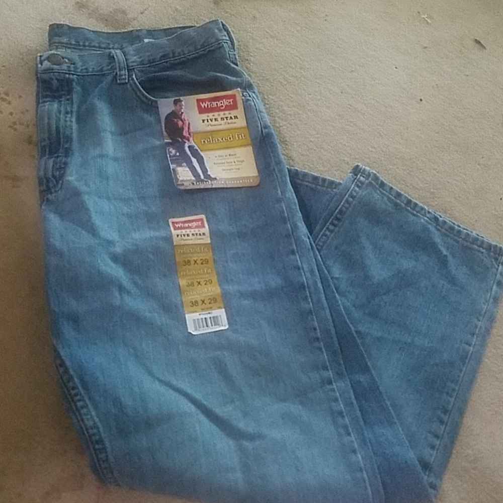 Wrangler Relaxed Fit Jeans